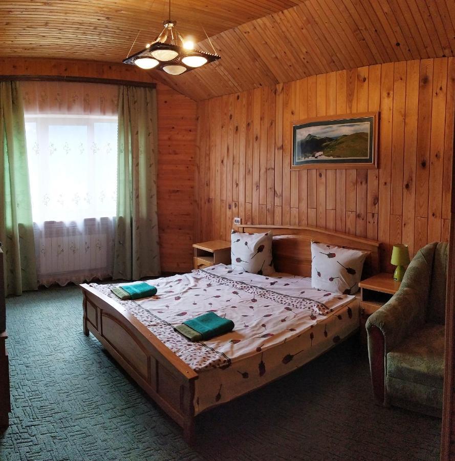 Guest House Shafran ヤレムチャ エクステリア 写真