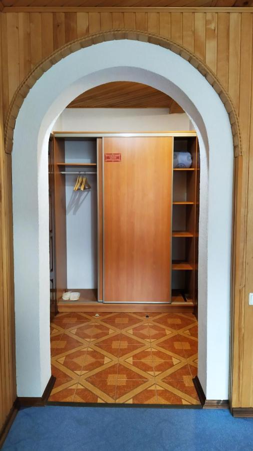 Guest House Shafran ヤレムチャ エクステリア 写真