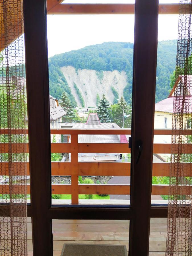 Guest House Shafran ヤレムチャ エクステリア 写真