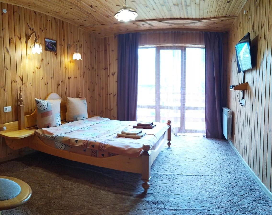 Guest House Shafran ヤレムチャ エクステリア 写真